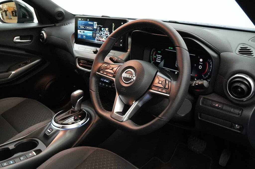 Nissan Juke N-connecta Grey #20