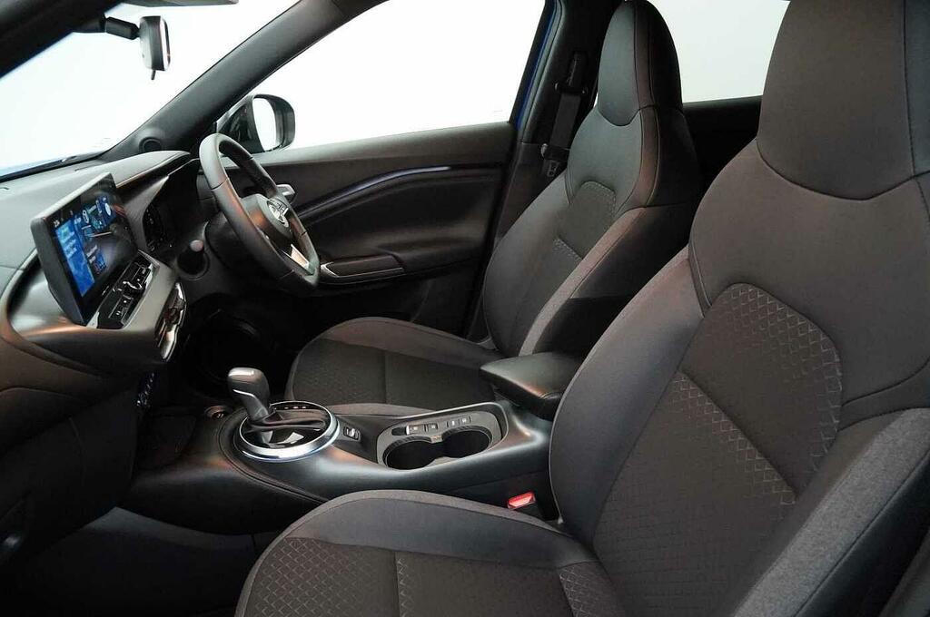 Nissan Juke N-connecta Grey #16