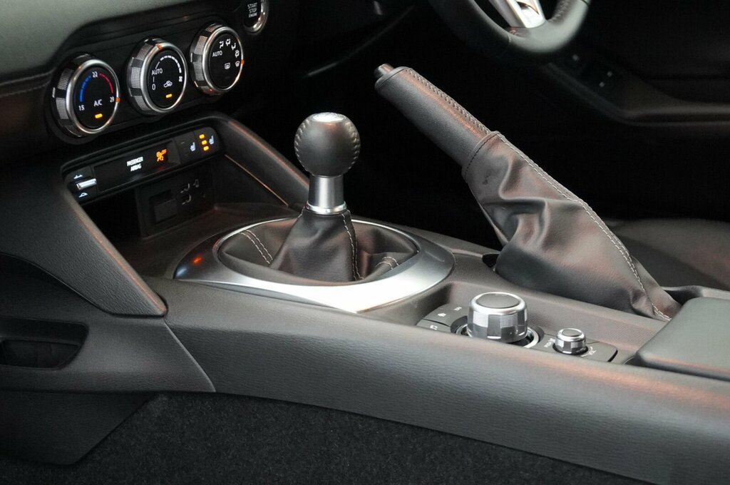 Mazda MX-5 1.5 132 Exclusive-line Blue #29