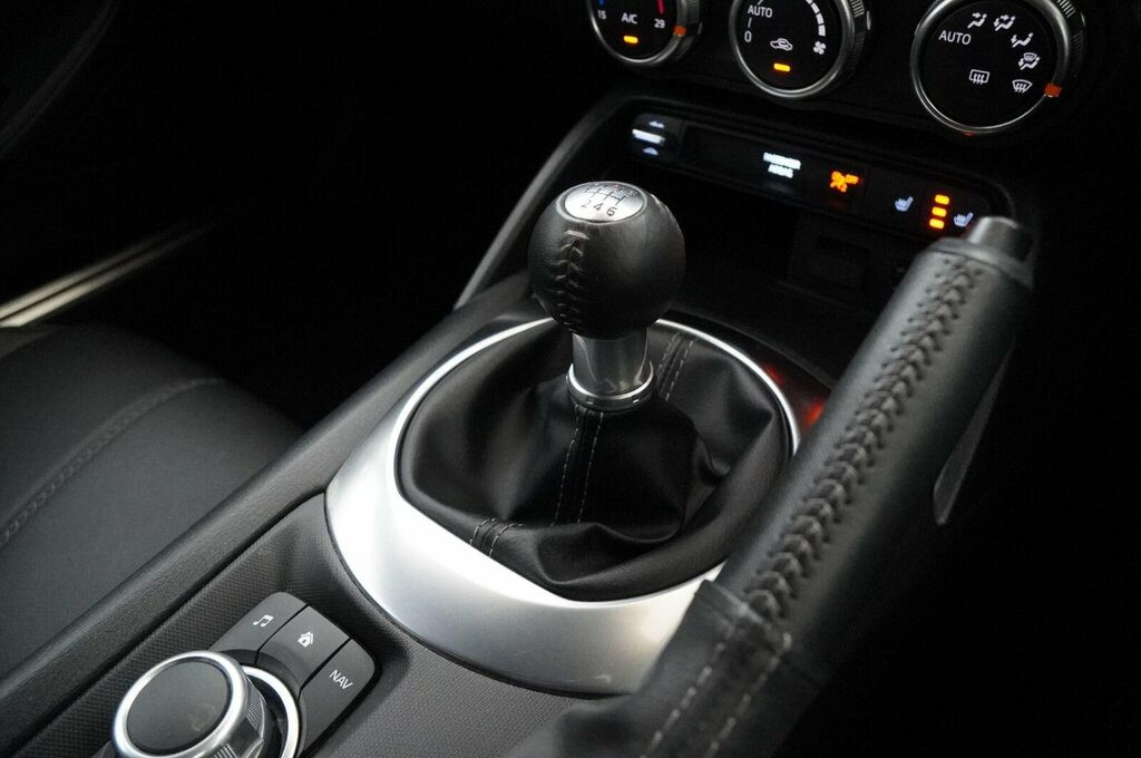 Mazda MX-5 1.5 132 Exclusive-line Blue #23
