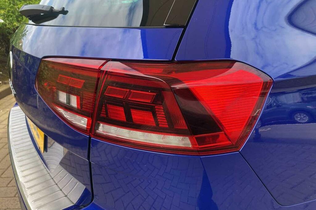 Volkswagen Passat Gte Dsg Grey #40
