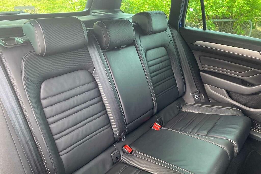 Volkswagen Passat Gte Dsg Grey #13