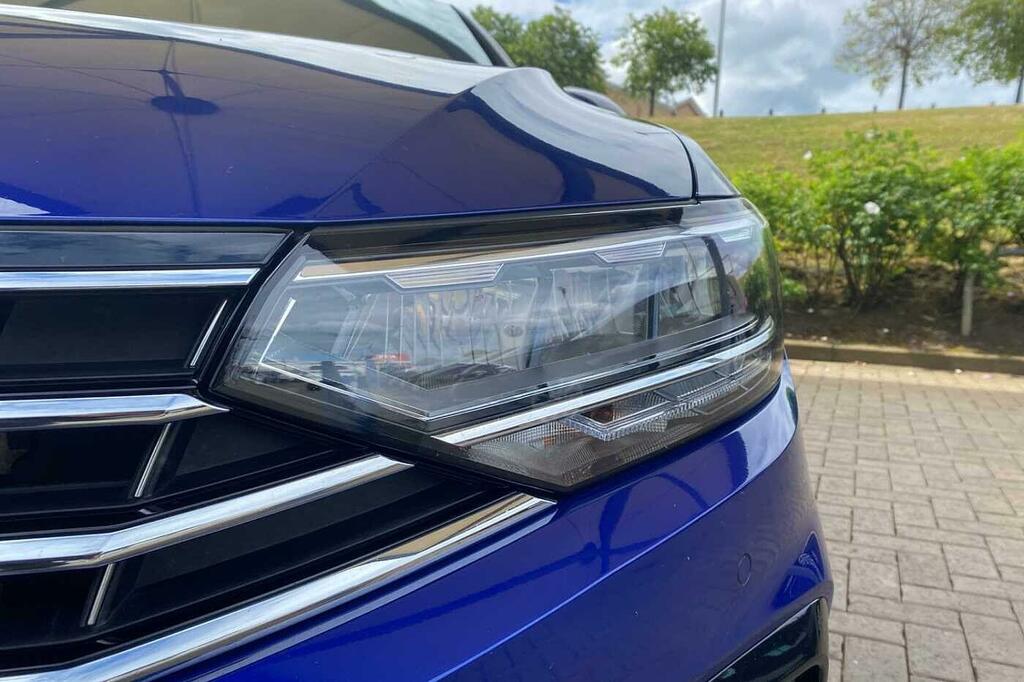 Volkswagen Passat Gte Dsg Grey #45