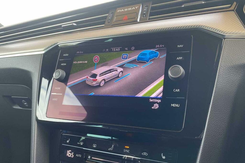 Volkswagen Passat Gte Dsg Grey #31