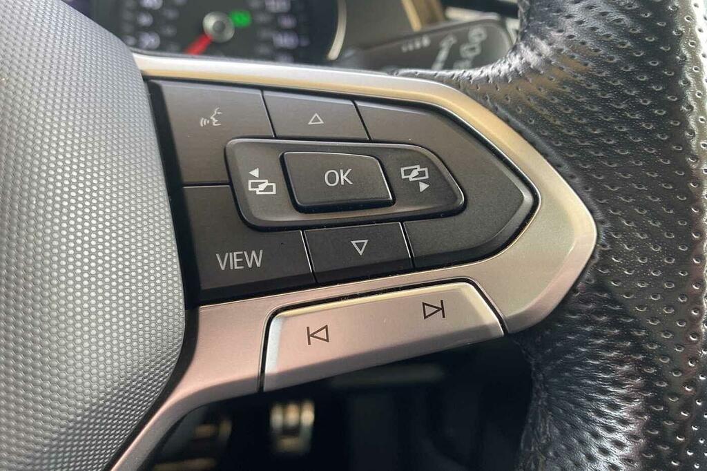 Volkswagen Passat Gte Dsg Grey #23