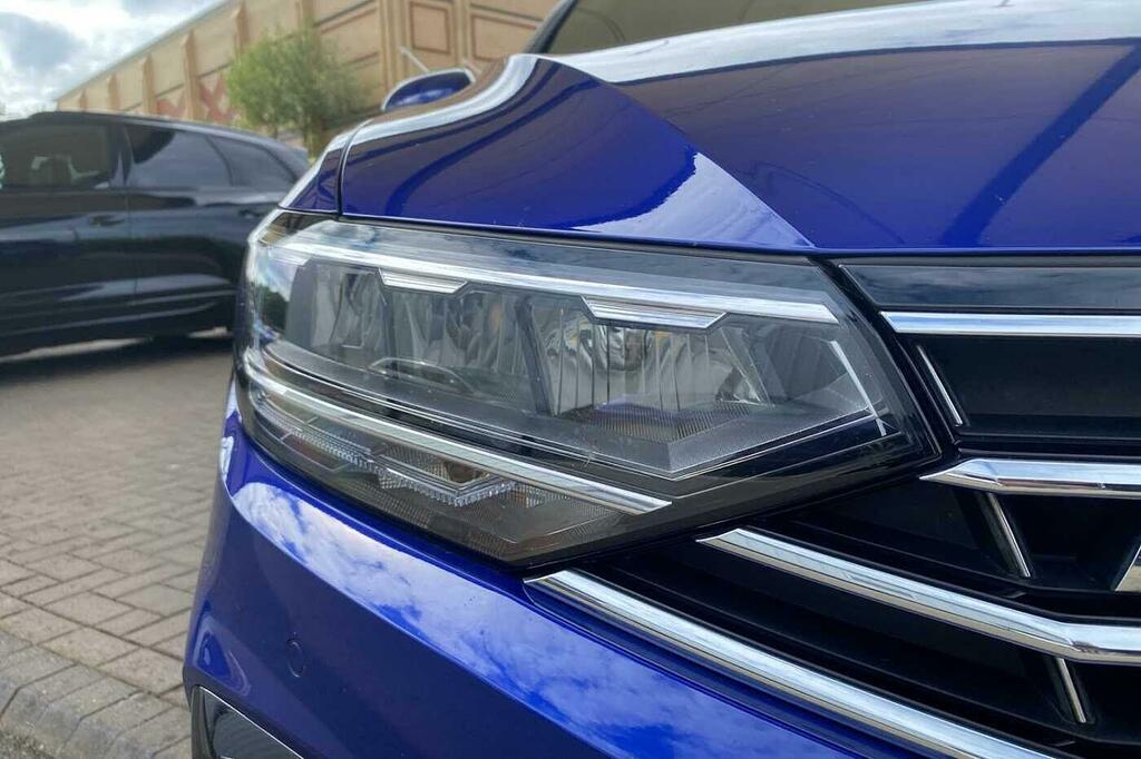 Volkswagen Passat Gte Dsg Grey #46