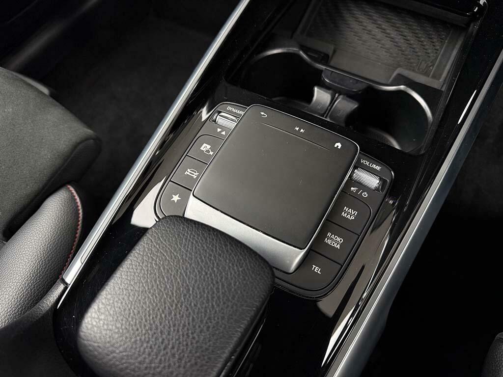 Mercedes-Benz GLB Class Glb200 Amg Line Executive Blue #19