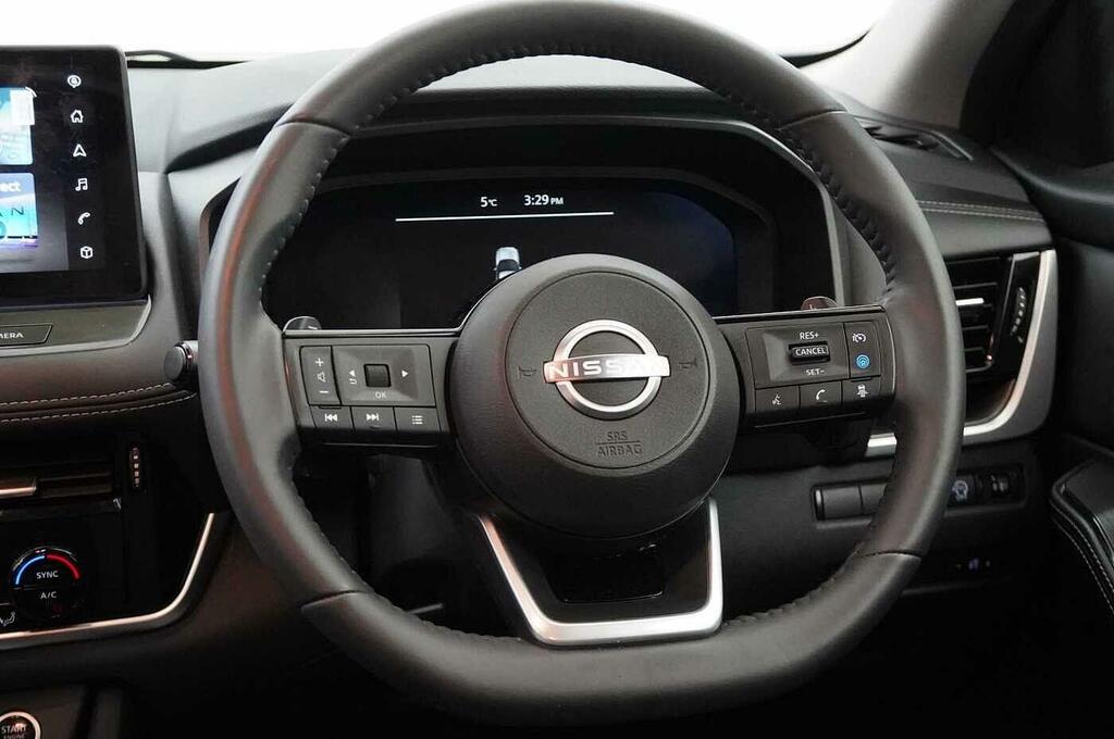 Nissan X-Trail Tekna Black #37