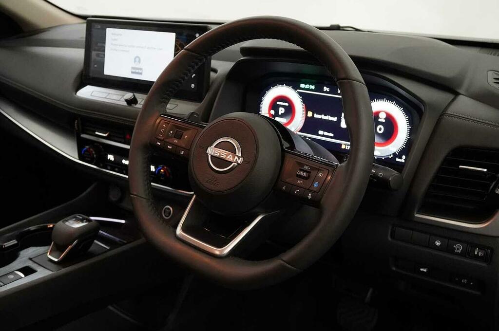 Nissan X-Trail Tekna Black #21