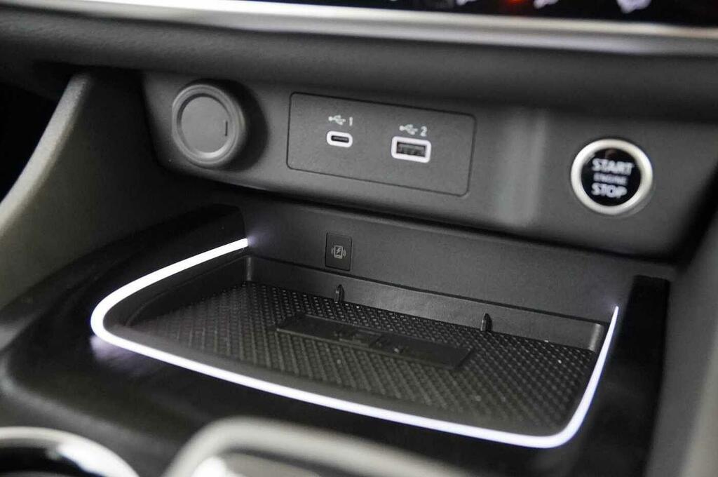 Nissan X-Trail Tekna Black #30