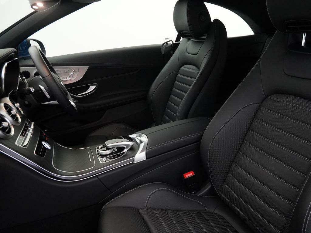 Mercedes-Benz C Class Saloon White #34