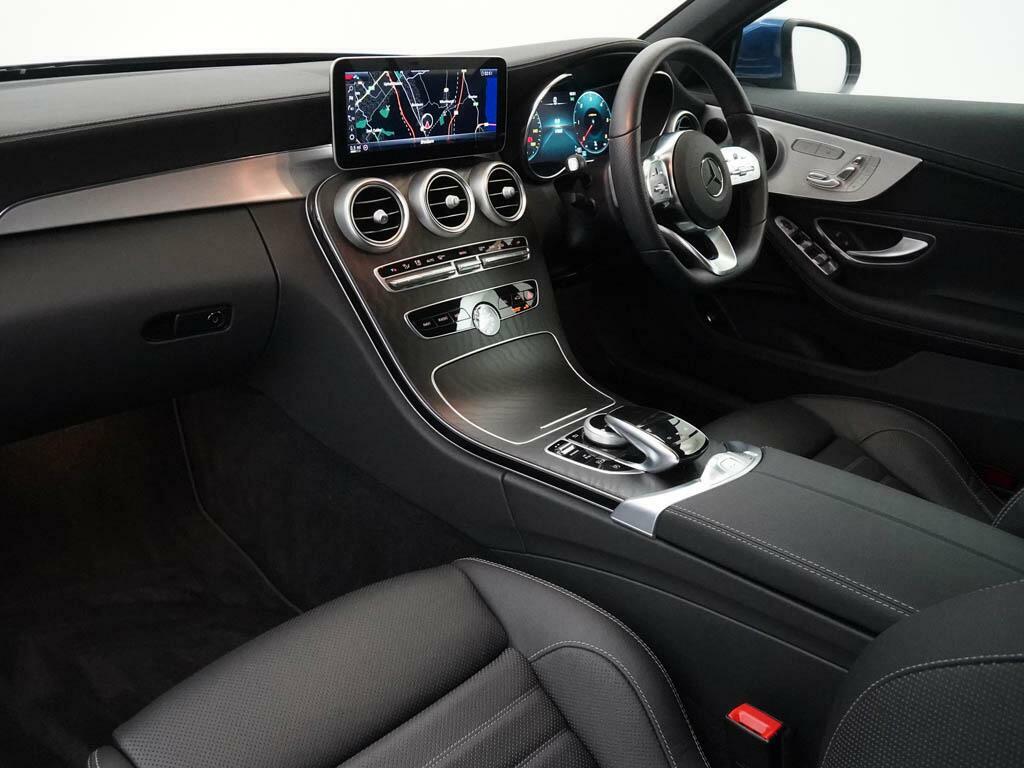 Mercedes-Benz C Class Saloon White #11