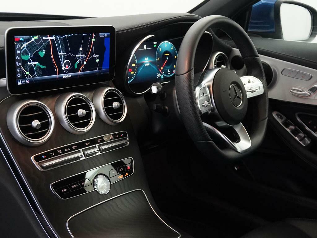 Mercedes-Benz C Class Saloon White #8
