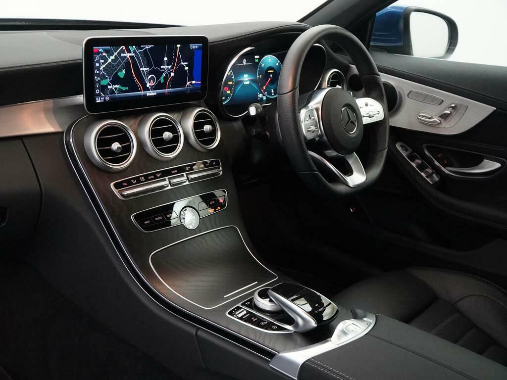 Mercedes-Benz C Class Saloon White #12