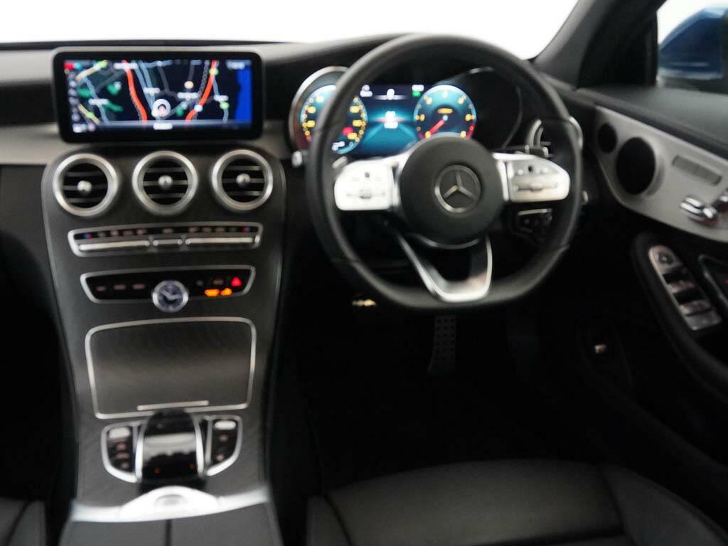 Mercedes-Benz C Class Saloon White #14