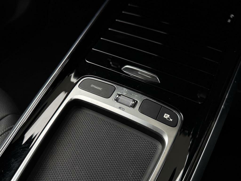 Mercedes-Benz GLB Class Suv Black #23
