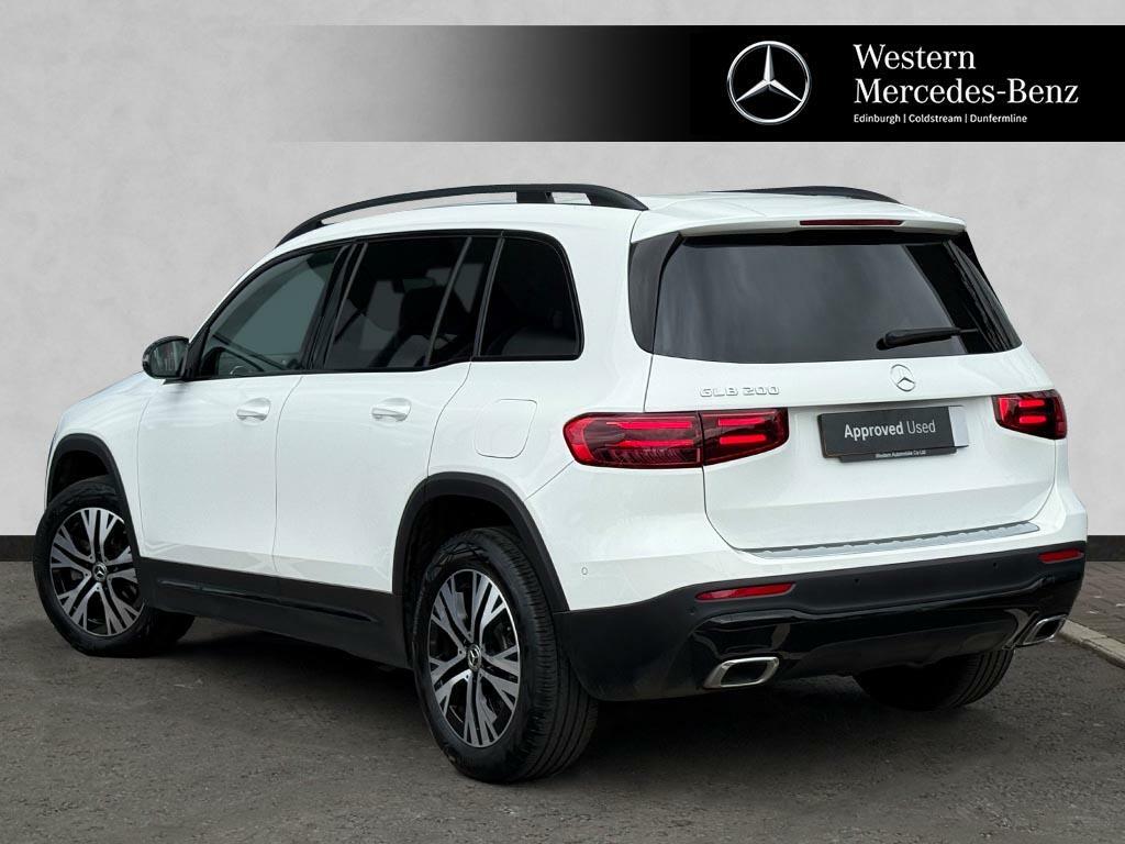 Mercedes-Benz GLB Class Glb 200 Sport Executive White #2