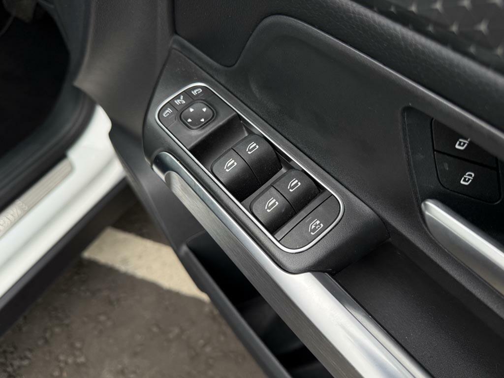 Mercedes-Benz GLB Class Suv Black #14