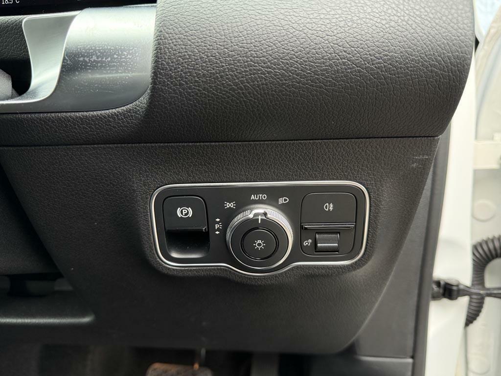 Mercedes-Benz GLB Class Suv Black #18