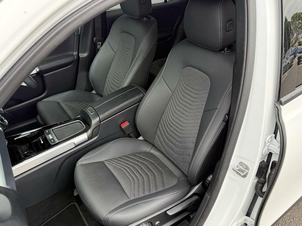 Mercedes-Benz GLB Class Suv Black #26