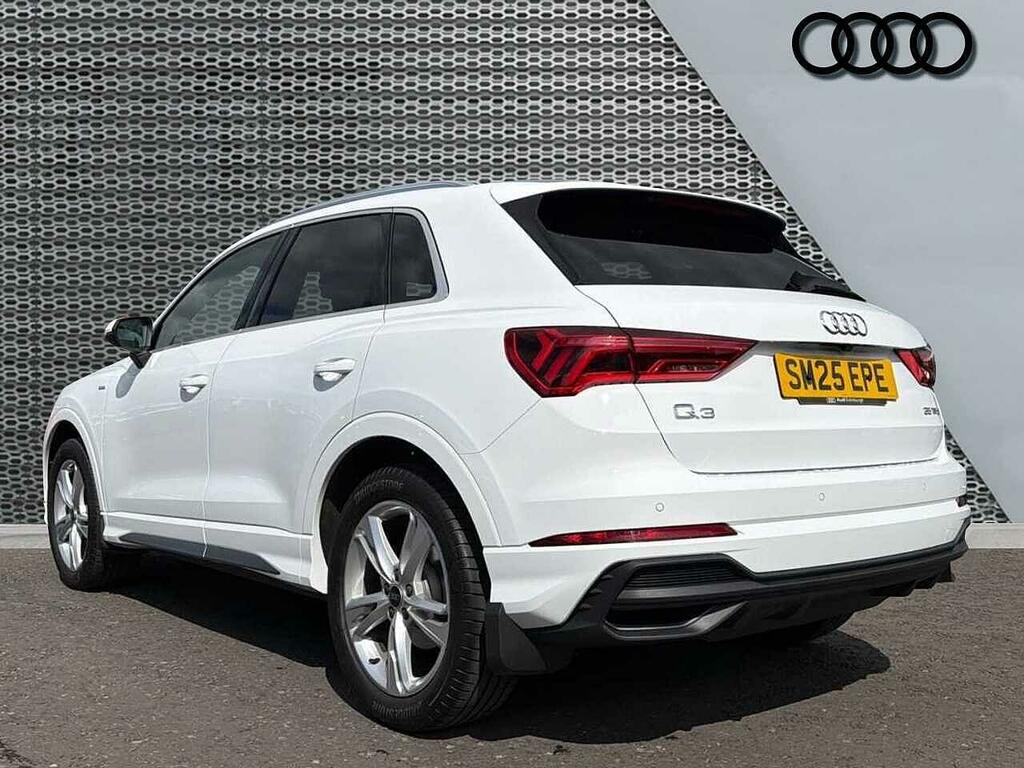 Audi Q3 S Line 35 Tfsi 150 Ps S Tronic White #3