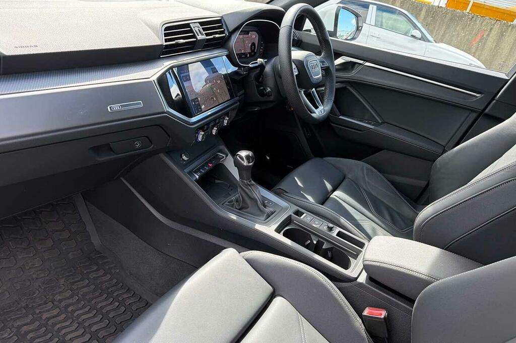 Audi Q3 S Line 35 Tfsi 150 Ps S Tronic White #2