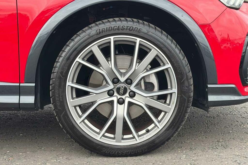 Audi Q3 Black Edition 40 Tfsi Quattro 190 Ps S Tronic Red #5