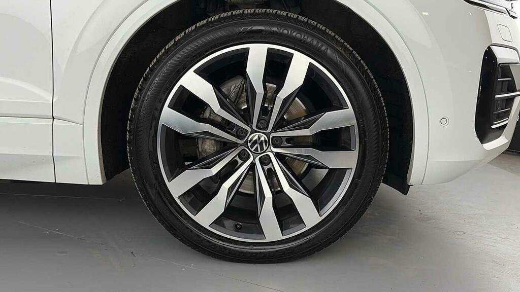 Volkswagen Touareg 3.0 V6 Tdi 4Motion Black Edition Tip White #5