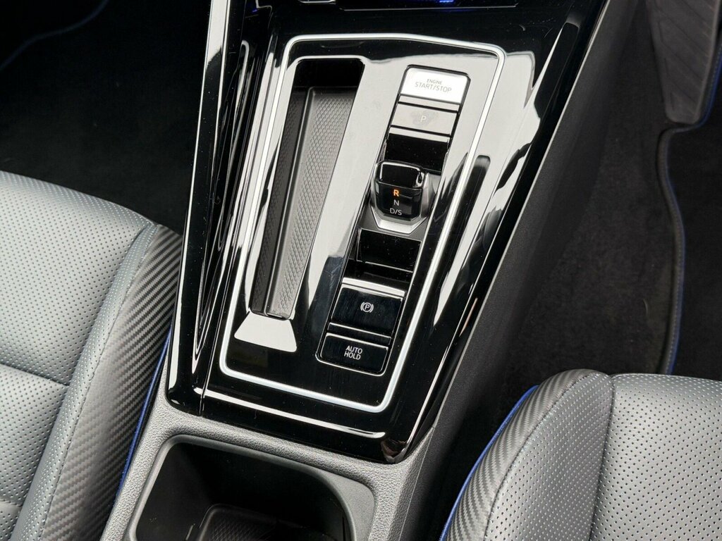 Volkswagen Golf Hatchback  #22