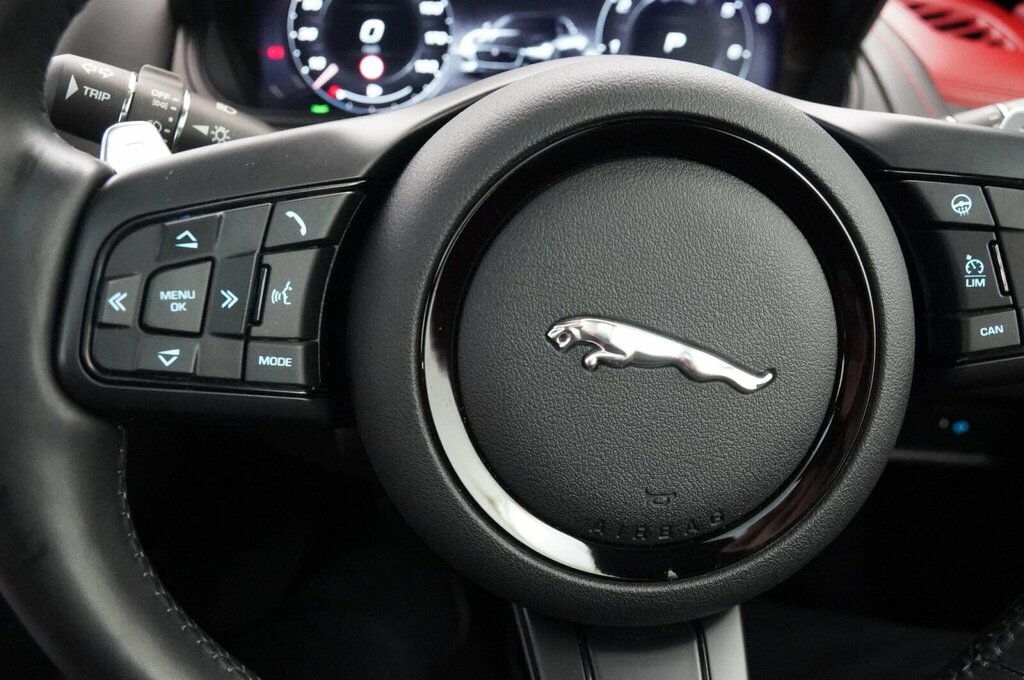 Jaguar F-Type 2.0 P300 R-dynamic Black #31