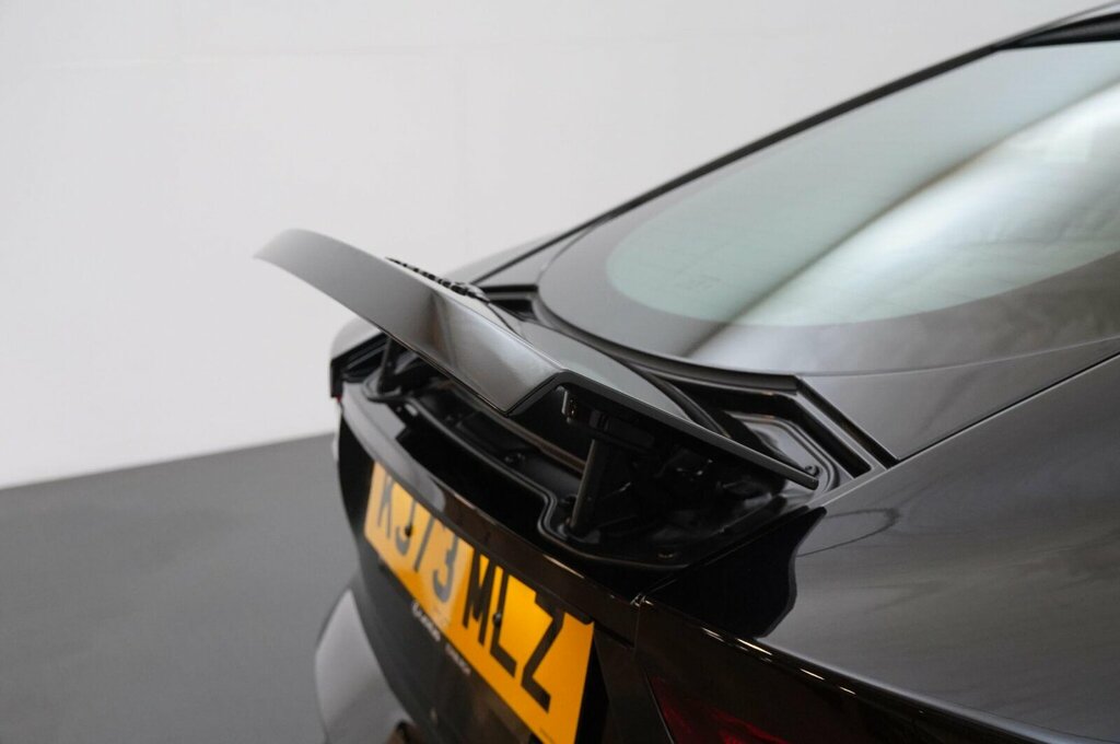 Jaguar F-Type 2.0 P300 R-dynamic Black #38