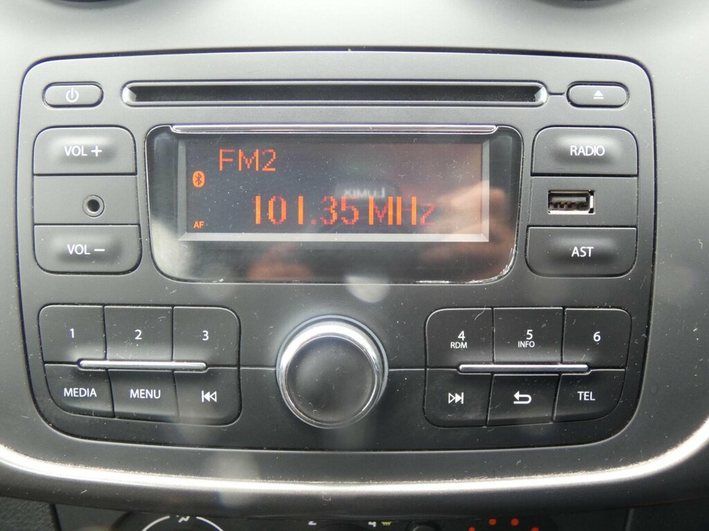 Dacia Logan 0.9 Tce Ambiance Start Stop White #29