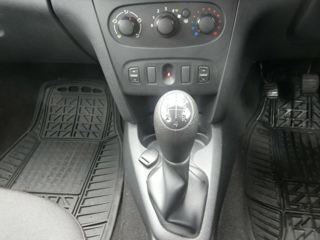 Dacia Logan 0.9 Tce Ambiance Start Stop White #31