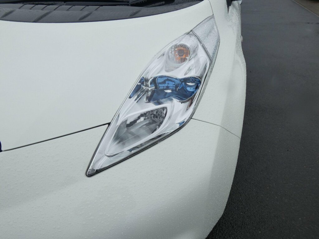Nissan Leaf 30Kwh Tekna White #5