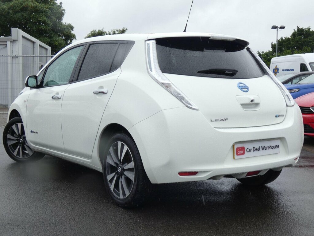 Nissan Leaf 30Kwh Tekna White #2