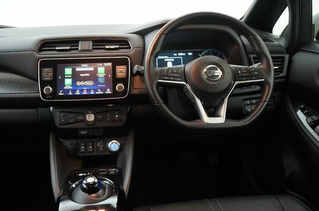 Nissan Leaf 160Kw E Tekna 62Kwh Red #13