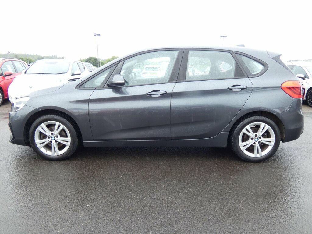 BMW 2 Series 218D Sport Red #8