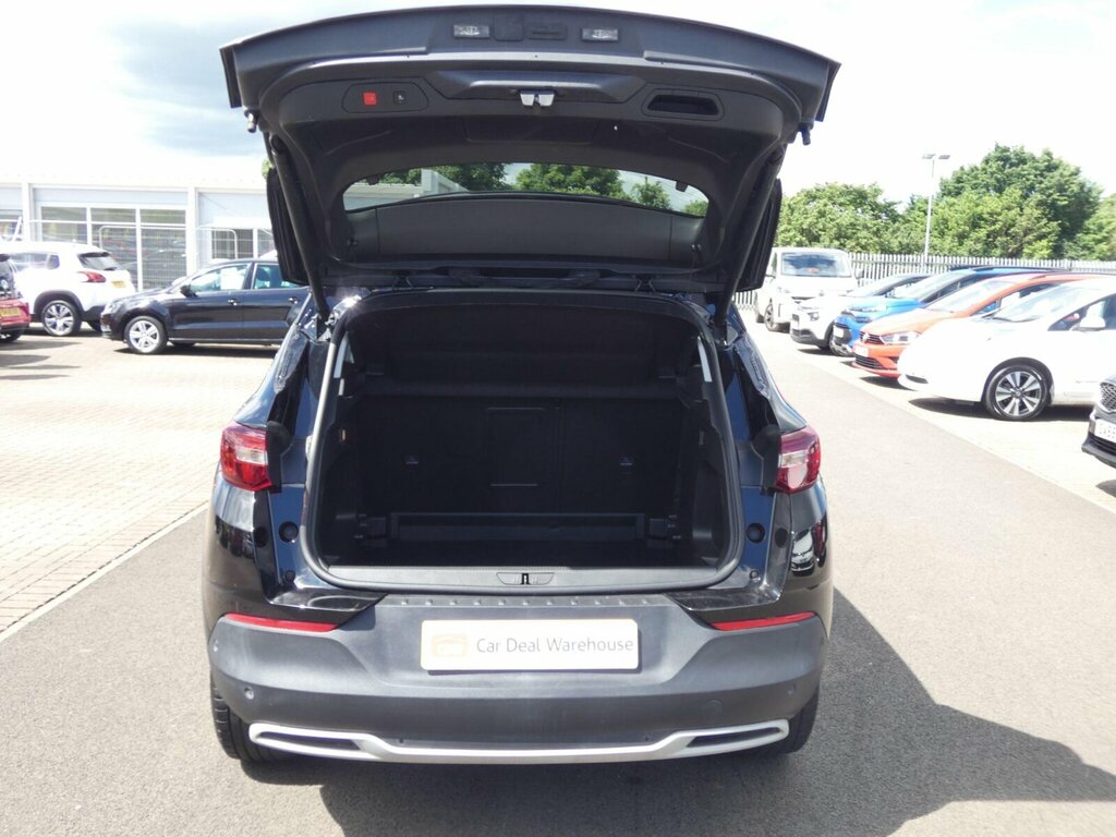 Vauxhall Grandland X Griffin Edition White #12