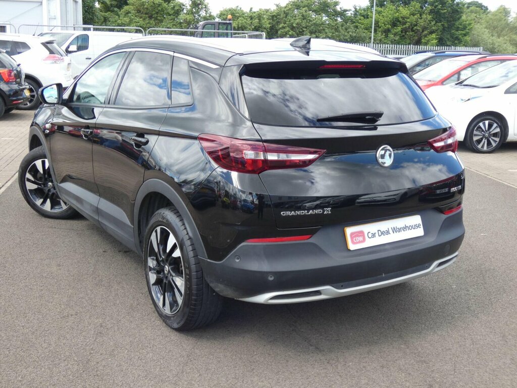 Vauxhall Grandland X Griffin Edition White #32