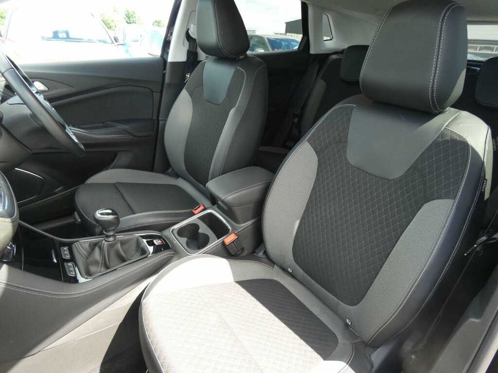 Vauxhall Grandland X 1.2 Turbo Griffin Edition Euro 6 Ss Black #4