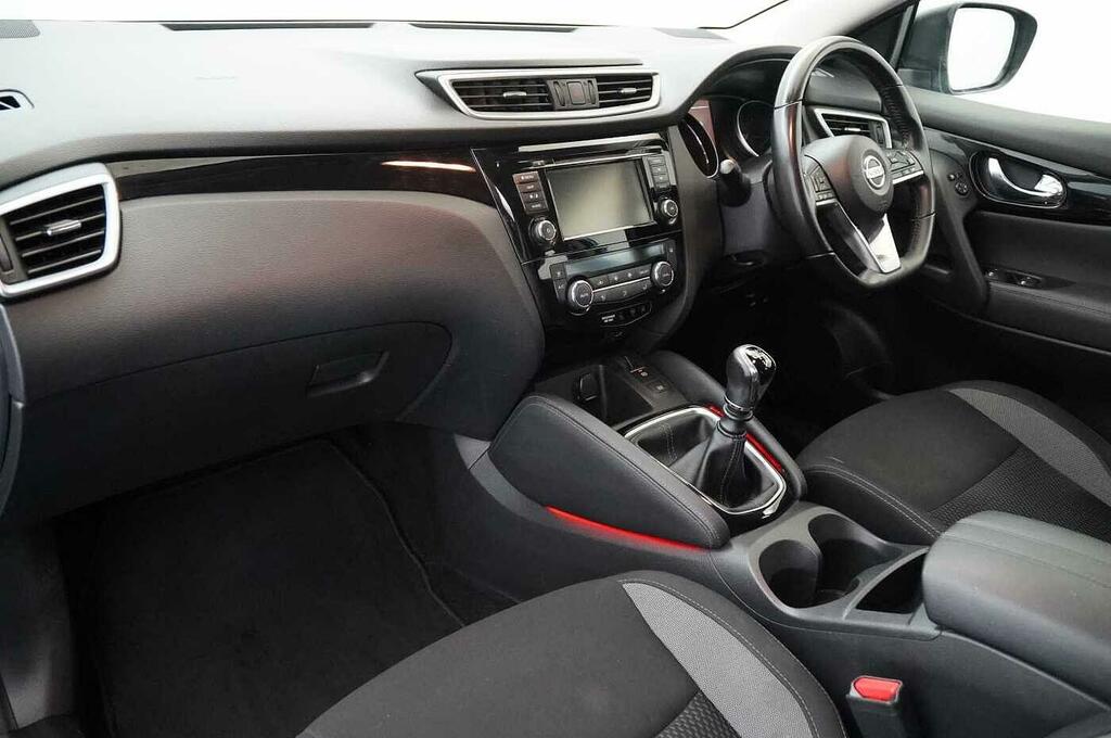 Nissan Qashqai 1.3 Dig-t 140 Acenta Premium With Sat Nav And Rear Blue #2