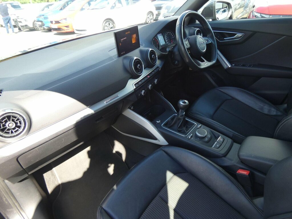 Audi Q2 1.0 Tfsi Sport Black #14
