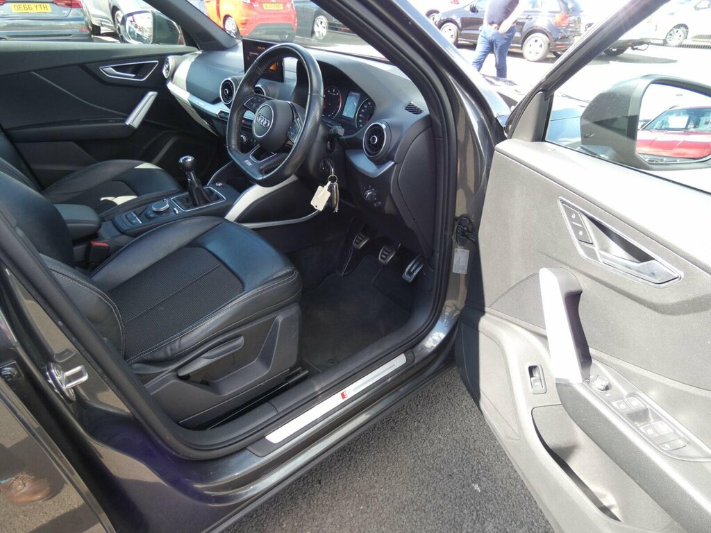 Audi Q2 1.0 Tfsi Sport Black #26