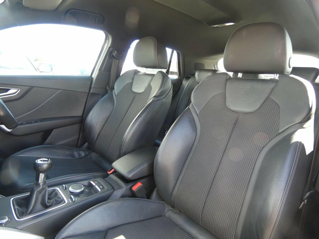 Audi Q2 1.0 Tfsi Sport Black #12