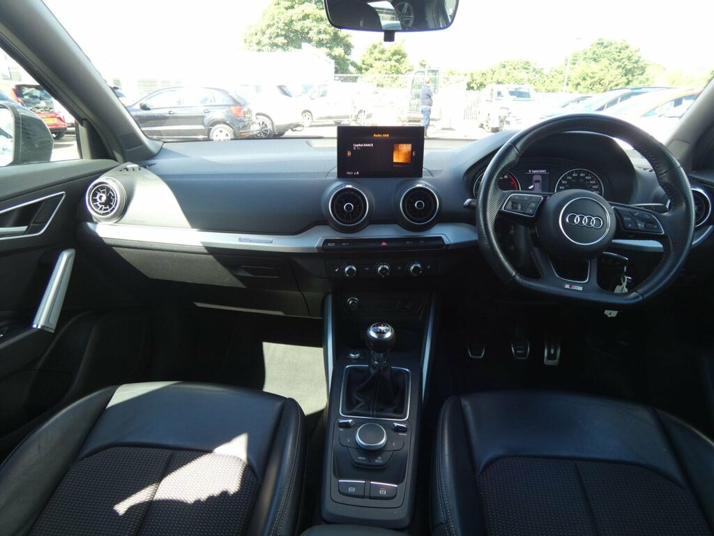 Audi Q2 1.0 Tfsi Sport Black #18