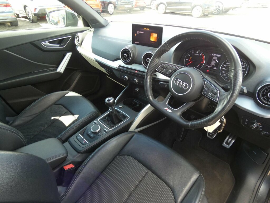 Audi Q2 1.0 Tfsi Sport Black #28