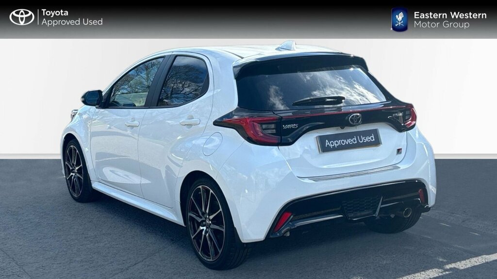 Toyota Yaris 1.5 Vvt-h Gr Sport E-cvt Euro 6 Ss White #4