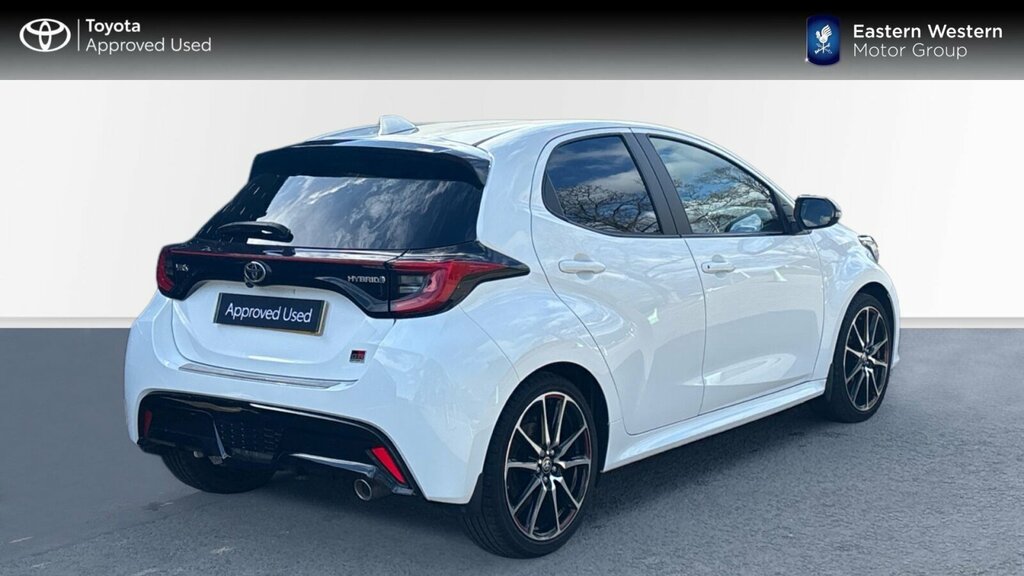 Toyota Yaris 1.5 Vvt-h Gr Sport E-cvt Euro 6 Ss White #2