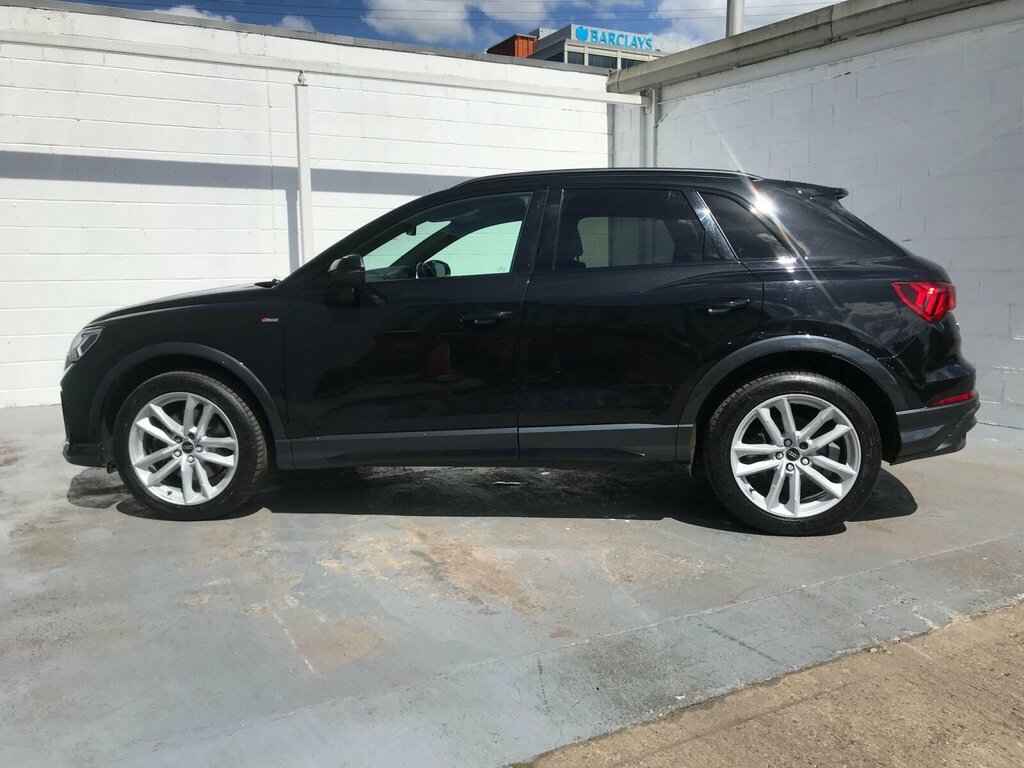 Audi Q3 2.0 Tdi 40 Black Edition S Tronic Quattro Euro 6 Black #4