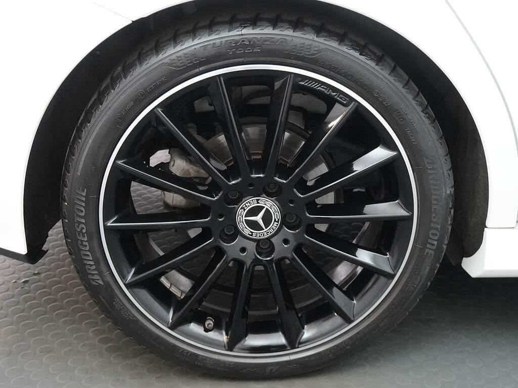Mercedes-Benz A Class A 200 D Amg Line Premium Plus Night Edition White #6